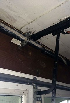 Fast Broken Garage Door Spring Near League City